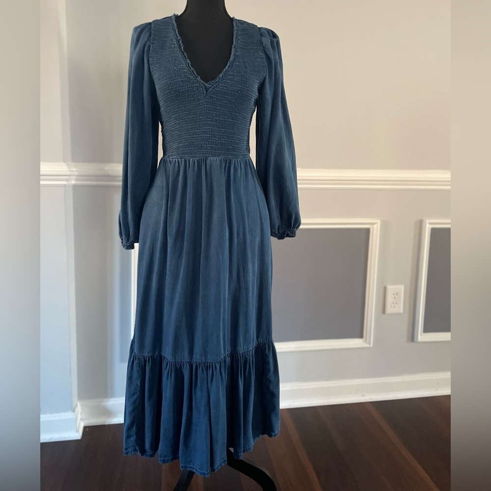 Old Navy denim smocked Dress - Picture 3 of 6